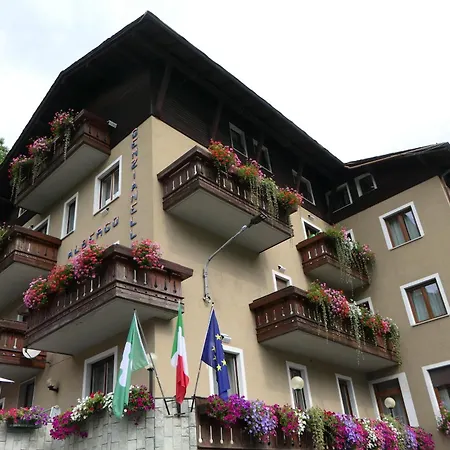 Genzianella 3* Chiesa in Valmalenco